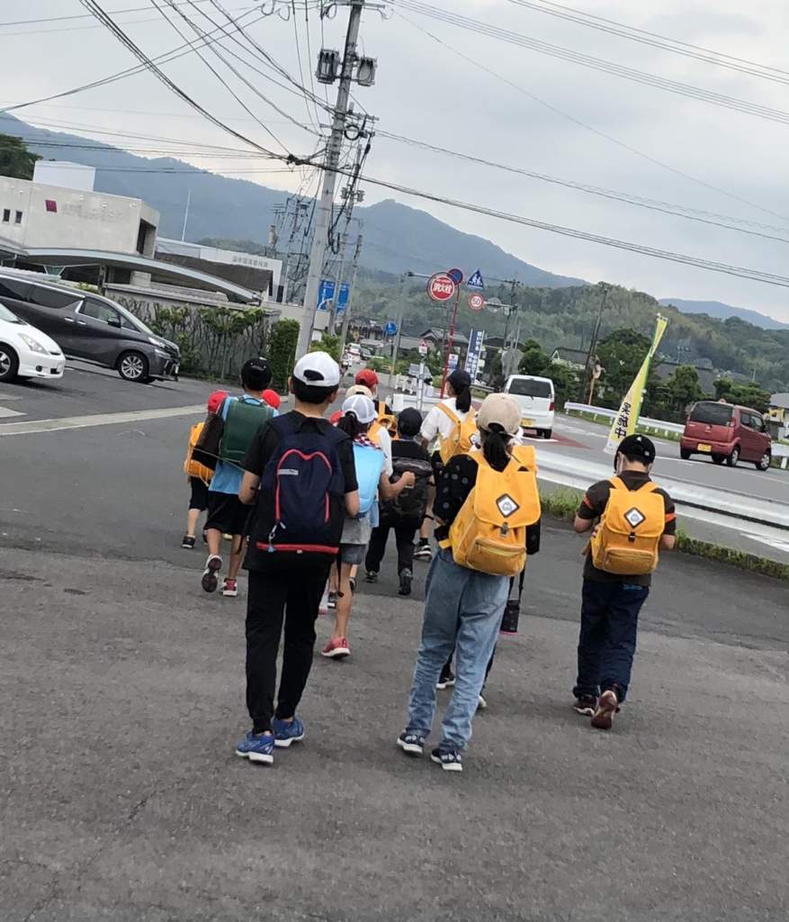 地域での「交通見守り」と「にこにこあいさつ運動」を通して感じること