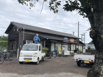 JR熊崎駅の構内清掃