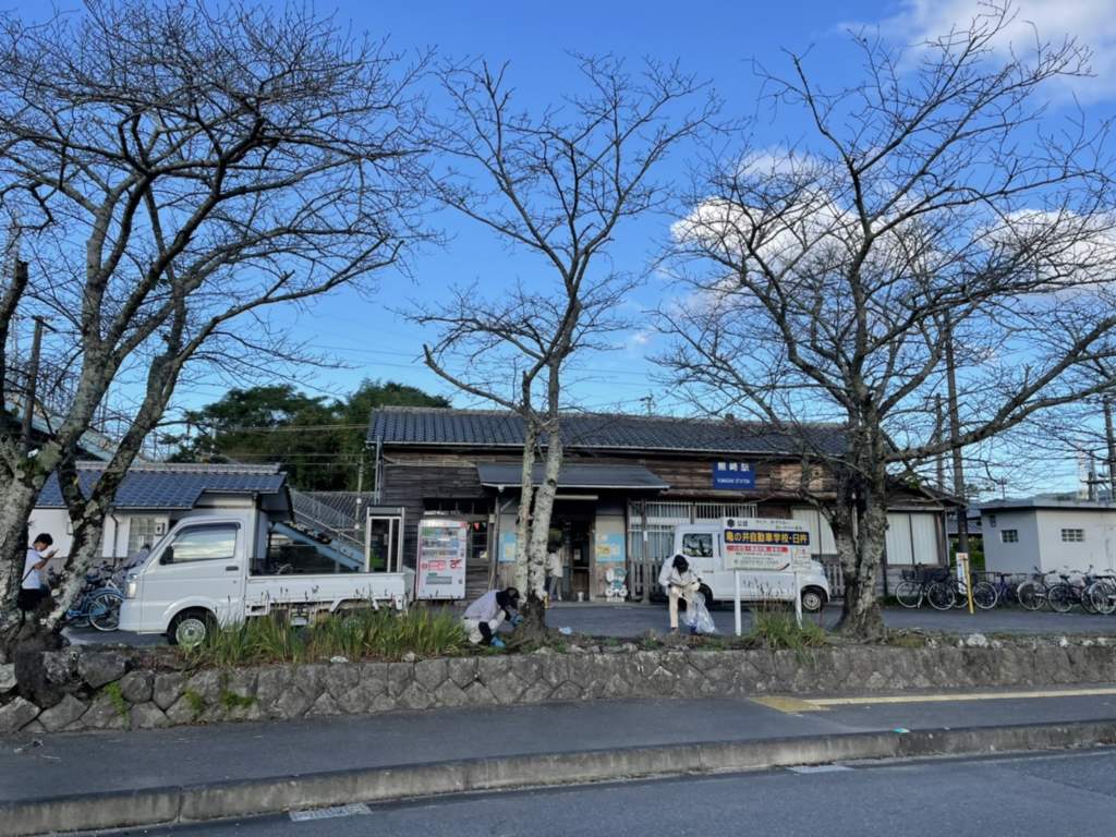 9月19日老友会のみなさんとJR藤崎駅の清掃をしました