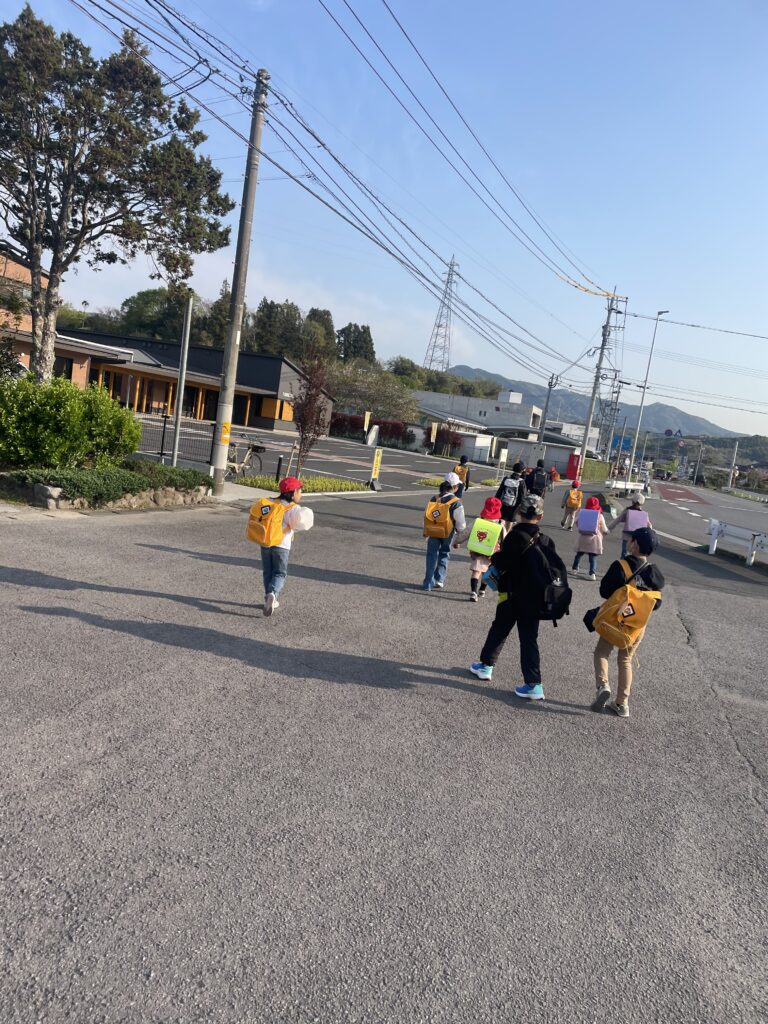 小学校登校見守り